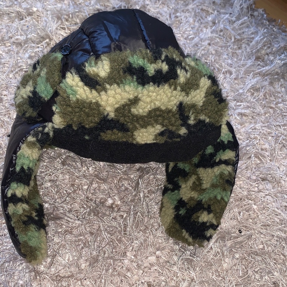 Target Black/Camo fleece Quilted Winter Hat - kids